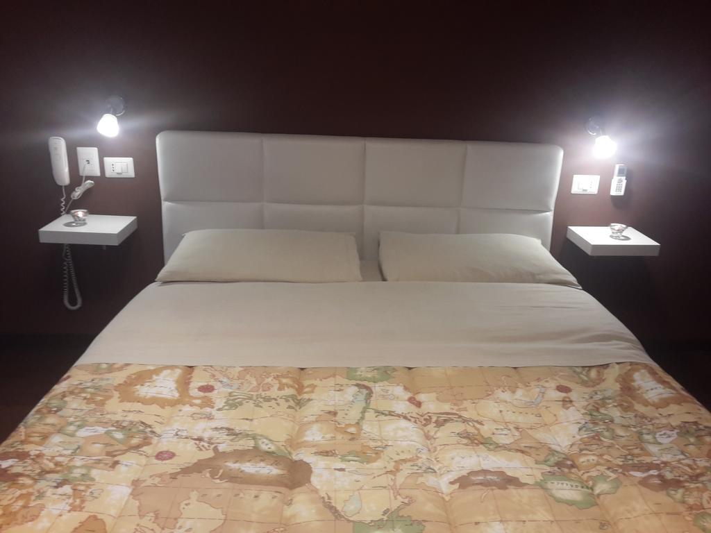 Hotel Dolci Ricordi à Bari Extérieur photo