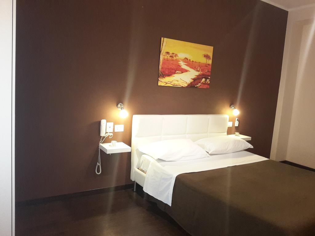 Hotel Dolci Ricordi à Bari Extérieur photo