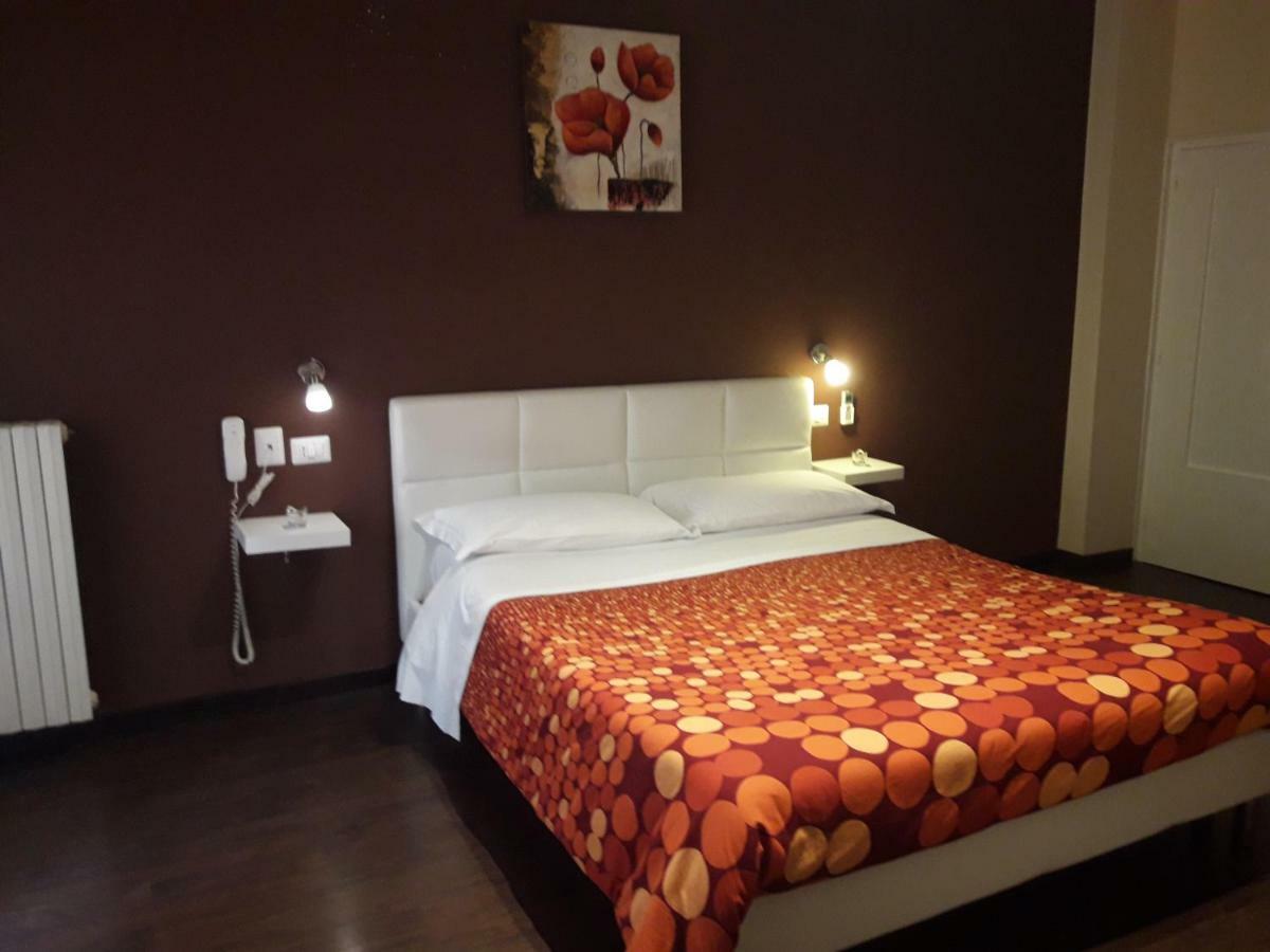 Hotel Dolci Ricordi à Bari Extérieur photo
